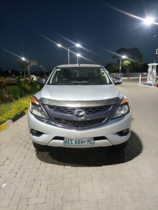 Mazda Bt50 Modelo 2014 Caixa Manual 4×4 Diesel 2.2 105000 klms Interior impecável