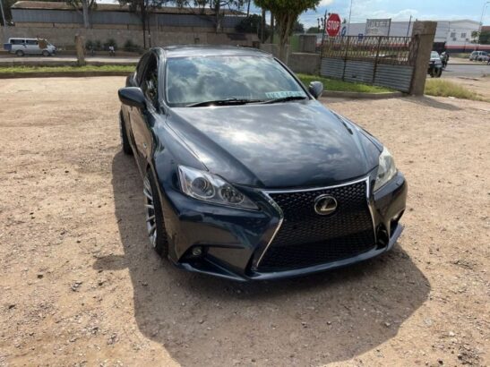 Vendo Lexus IS 1