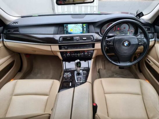 VENDE SE BMW 523i RECÉM IMPORTADO