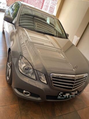 Vendo Mercedes E300