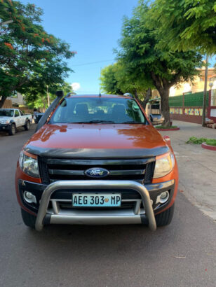 Ford Ranger Wildtrak  Modelo 2015 Caixa Automática  4×4 Diesel 3.2 Assentos em couro  Comandos no volante