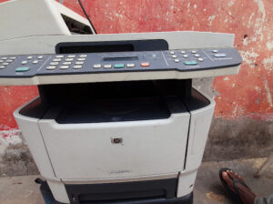 Impressora Hp laserJet M2727