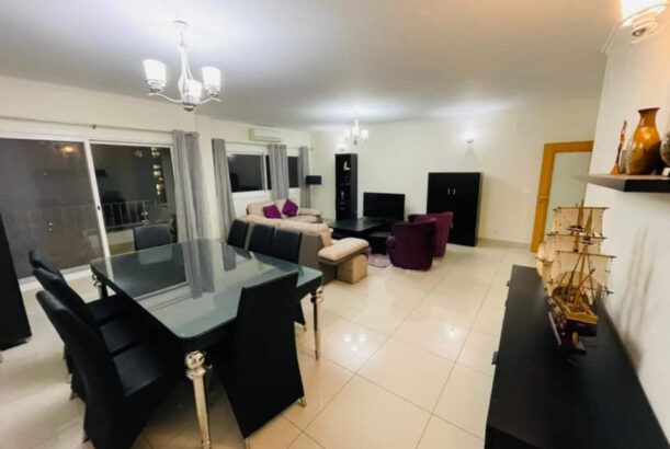 Arrenda-se excelente apartamento na polana