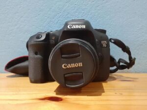 Canon 7D + 18 – 55mm(Super
