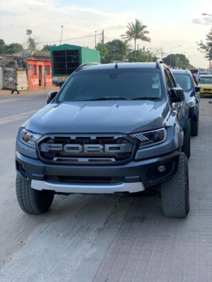 Ford Ranger  Caixa Automática  Difflock  Comandos no volante  109000 klms Assentos em couro