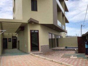 Vende-se: Excelente Geminada T4 no Bairro TRIUNFO NOVO