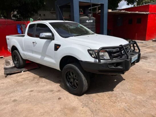 Vendo Ford ranger xlt de