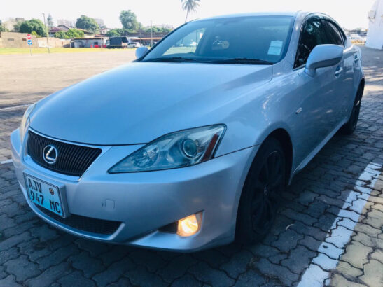 Lexus IS250 Super Novinho 2008 1