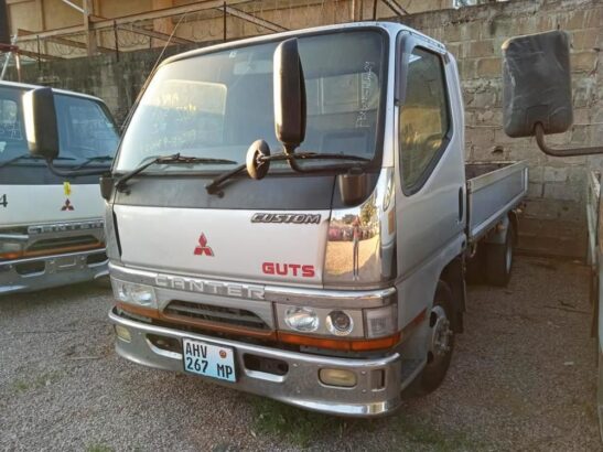 Mitsubishi Canter 2000