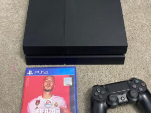 PS4_ FAT500GB com oferta de um jogo