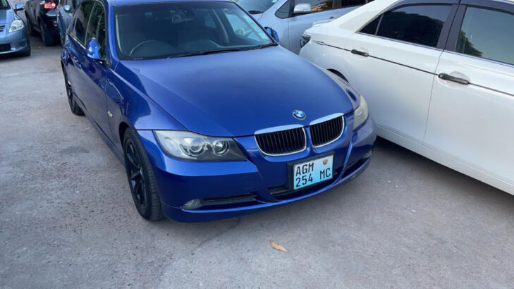 VENDE SE BMW 320i 2007