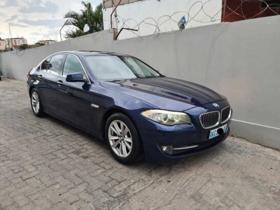 VENDE SE BMW 523i RECÉM IMPORTADO