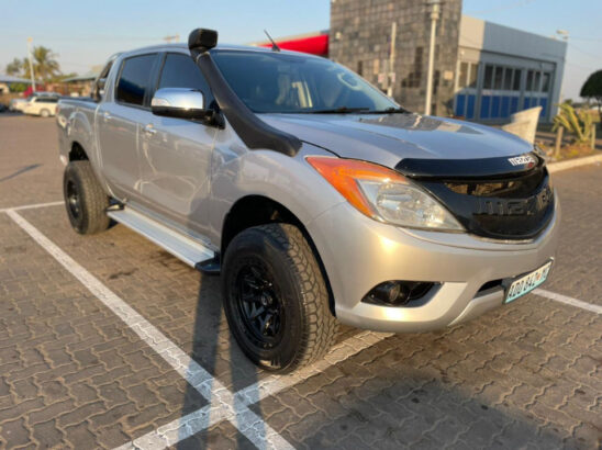 Mazda BT50 2014  Motor 3.2cc  Caixa Manual 6 speed 4×4