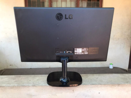 Monitor LG IPS Led 23 Polegadas  Modelo: 23MP57HQ-P VGA & HDMI, áudio