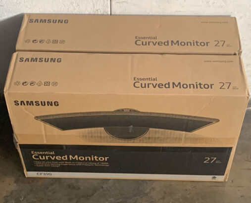 Samsung Curved Monitor 27″ polegadas selados