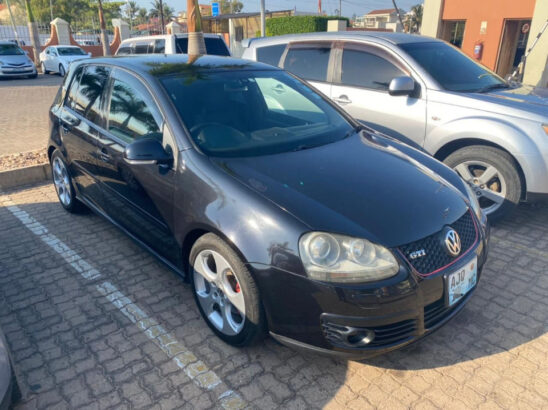 VW Golf GTI 2.0