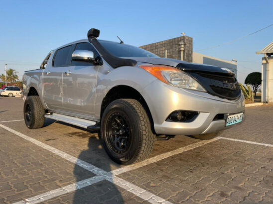 Mazda BT50 Comprado no agente Ronil Auto 2014