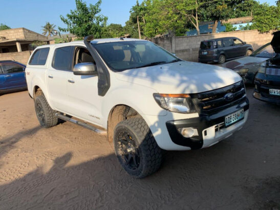 Ford Ranger Limited  Modelo 2014 Caixa Automática  4×4 Diesel 3.2 Assentos em couro  Sensores de parqueamento  Canopy