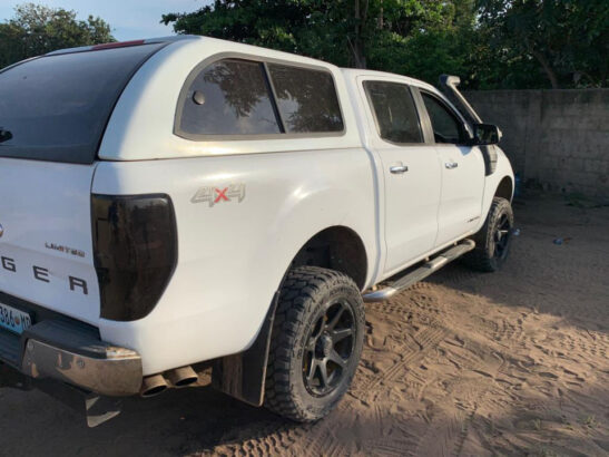 Ford Ranger Limited  Modelo 2014 Caixa Automática  4×4 Diesel 3.2 Assentos em couro  Sensores de parqueamento  Canopy