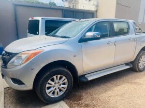 Vende-se Mazda BT50 4×4 Manual