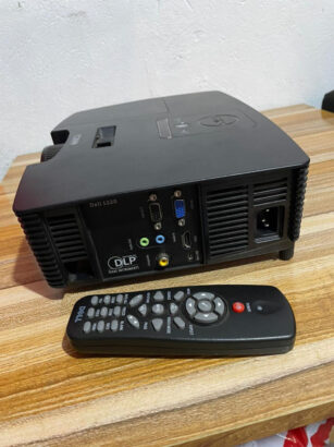 Progetor da marca Dell 1220 Com remote