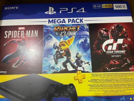 PS4 500GB + 3 jogos + 1 Joystick ( Selado (