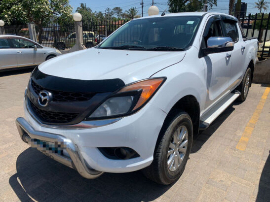 Mazda Bt50 Caixa Automática  4×4 Diesel 3.2 Modelo 2014 89000 klms Assentos em couro