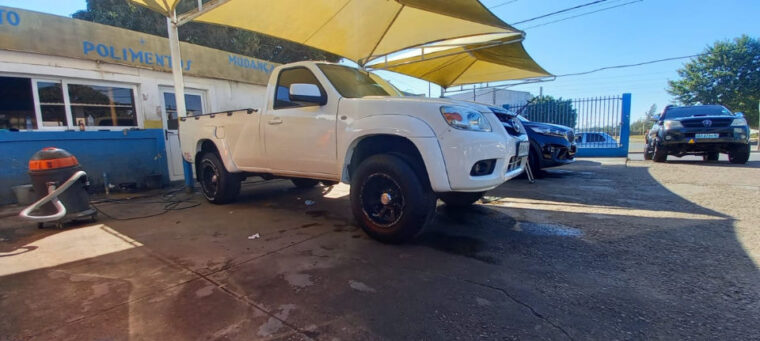 Mazda Bt50 Cabine simples -Motor 2.5 diesel turbo