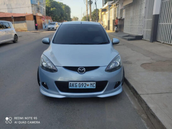 Mazda Demio 2009 Recém importado Full Bodykits Droped com jantes especiais