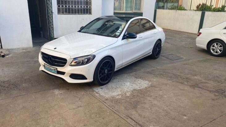 MERCEDES BENZ C-CLASS 2016