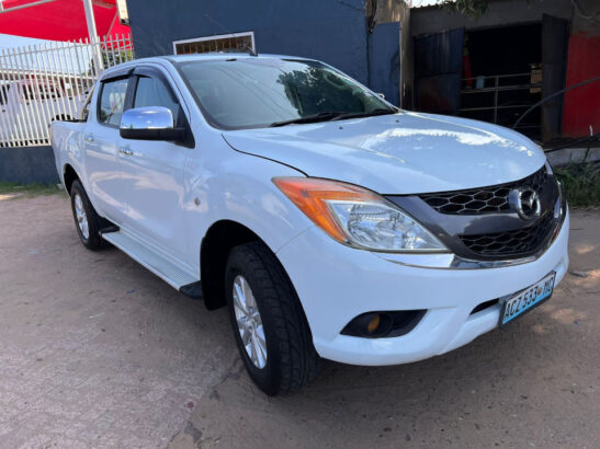 Mazda bt 50  Ano 2013 Motor 2.2  Caixa manual 4×4 Kms 73 mil  Carro do agente ✅