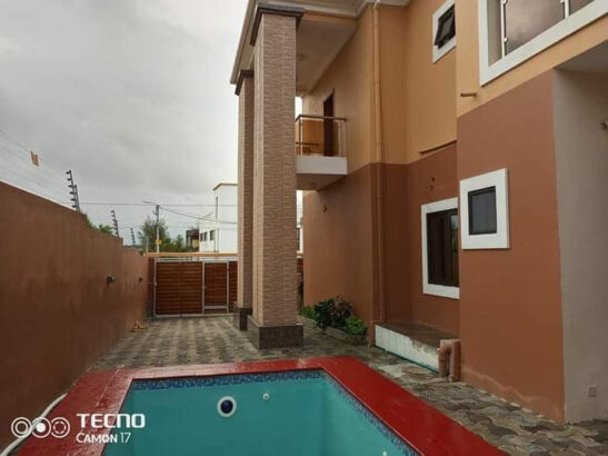 Arrenda-se Moradia Duplex Tipo4 No Triunfo Novo