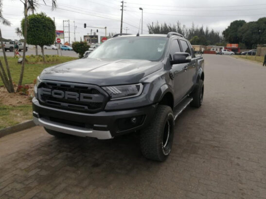 Ford Ranger  Caixa Automática  Difflock  Comandos no volante  109000 klms Assentos em couro