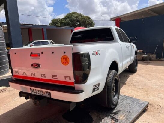 Vendo Ford ranger xlt de