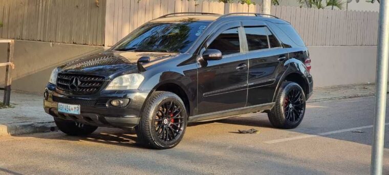 Vende-se Mercedes ML350