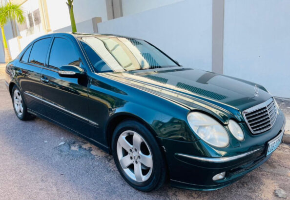 VENDE SE MERCEDES BENZ