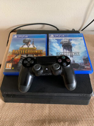 Playstation 4 Slim 500GB  1 Joystick V2 2 jogos