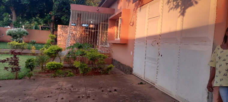 Arrenda se casa tp3 pronta habitar na cidade da matola