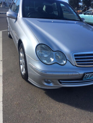 VENDE SE MERCEDES C200