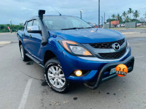 Mazda Bt50 Modelo 2015 Caixa Automática  4×4 Diesel 3.2 135000 klms Assentos leather  Comandos no volante