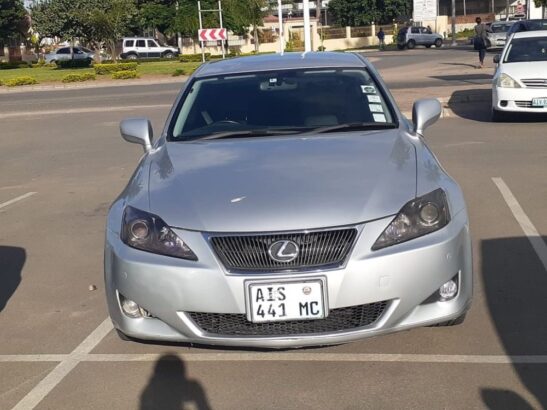 Vendo Toyota lexus 1