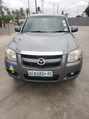 Mazda BT-50 Manual 2008 limpo