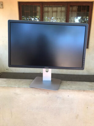 Monitor profissional Dell P2314HT (23 ′′) Resolução: Full HD 1080p Painel Type: IPS Taxa de atualização: 60Hz