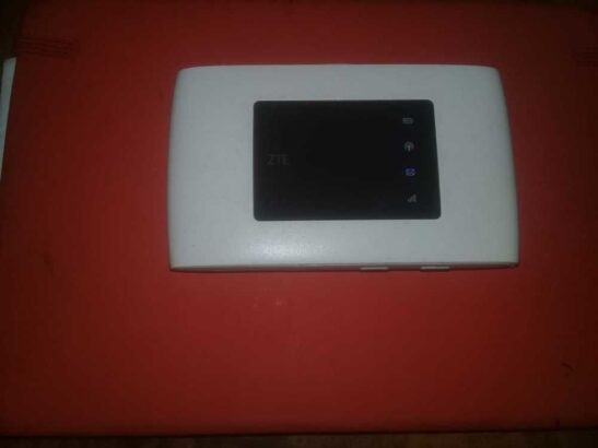 Modem wifi  ZTE 4G Universal bateria 8 horas de uso intenso conecta 10 dispositivos