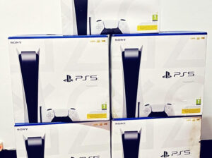 PlayStation 5 825GB  ( selado ) / Promoção