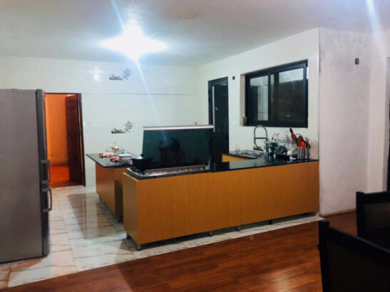 __ Vende-se Moradia Tp 3, no Tchumene 2 perto da estrada, rua bem larga com segurança 24h, tem anexo e quintal 30×50, Custa 4.500.000,00mt*