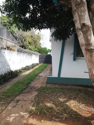 __ Vende-se Moradia colonial do Tipo 3 com abexo na Cidade da Matola, custa