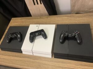 Ps4 slim 1TB  1joy   PS4 white Edition 500GB 1joy  Ps4 black Edition 500GB