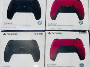 Joysticks para PS5 vermelhos e pretos