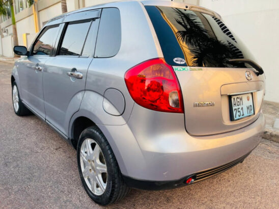 Mazda Verísa 2007 impecável